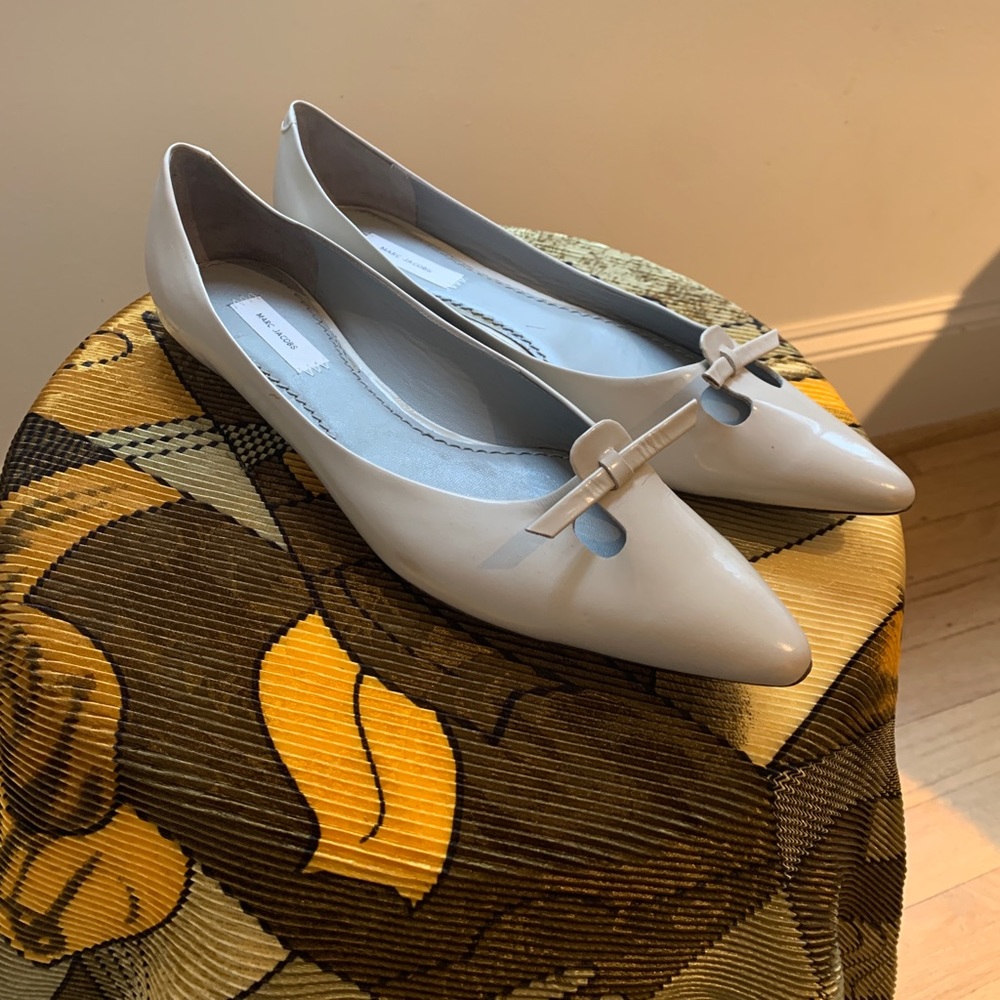 Never worn Marc jacobs flats